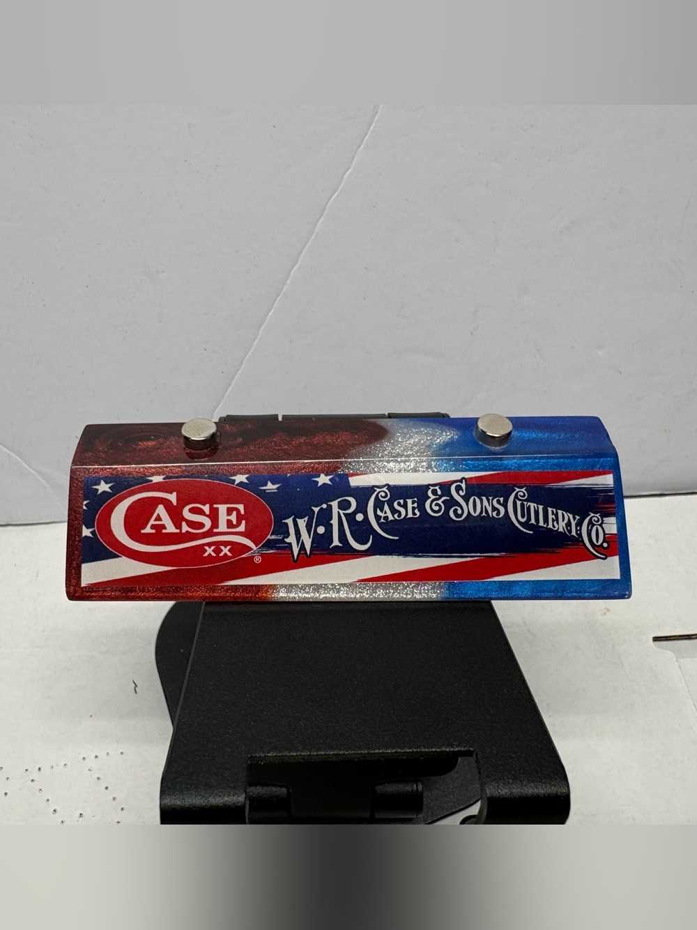 Case XX Magnetic Knife Display Stand American Flag USA PDCAMDS